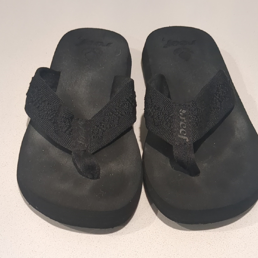 Reef Black Women's Sandals